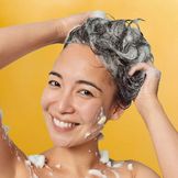 Szeroki wybór szamponów do włosów