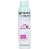 GARNIER mineral Ultra Dry dezodorant v spreji
